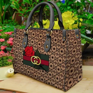 Gucci Bee pattern luxury brand fashion premium women small handbag purse for beauty