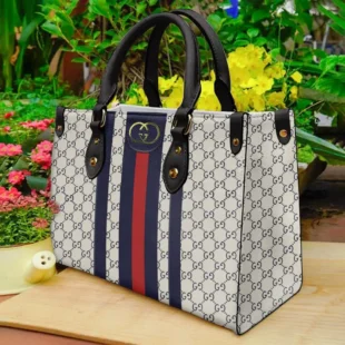 Limited Edition Gucci  mickey mouse Leather handbag purse Luxury