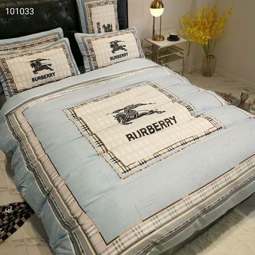 Burberry bedding set -WinGear.shop-BBRBDS35