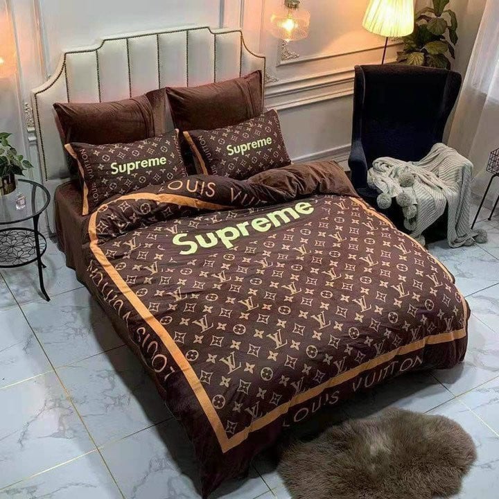Louis Vuitton bedding set -WinGear.shop-LVBDS113