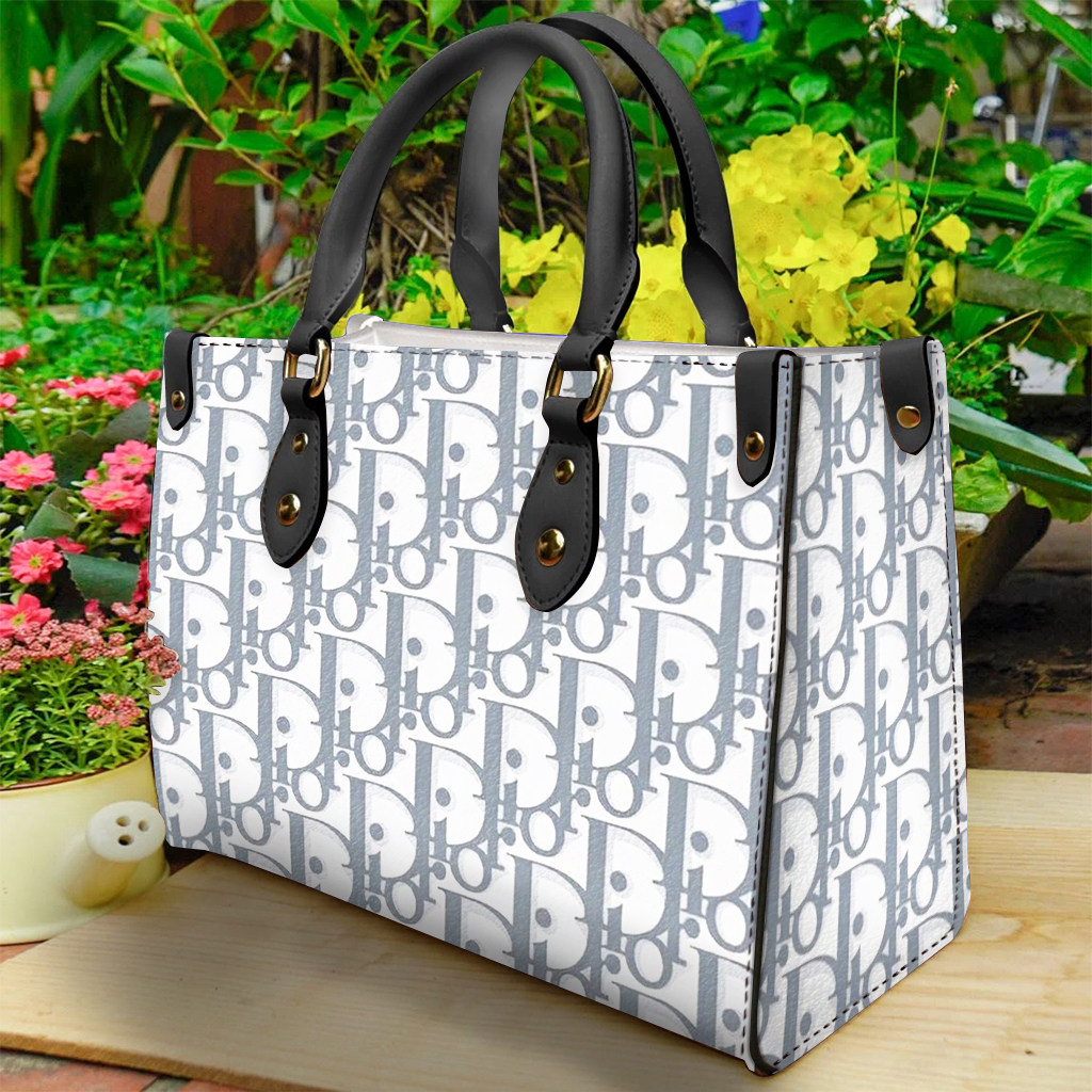 Dior Women's Leather Handbag - WinGear.shop-DOHB_050