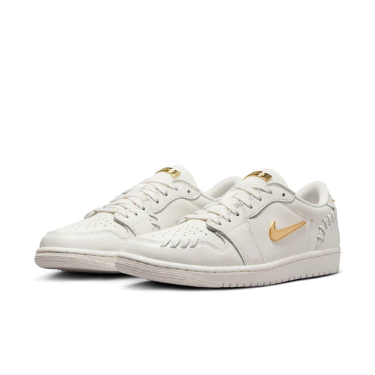 (WMNS) Air Jordan 1 Low Method of Make 'Sail Metallic Gold' FN5032-100