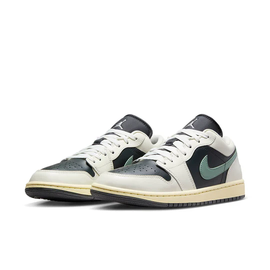 (WMNS) Air Jordan 1 Low 'Jade Smoke' DC0774-001
