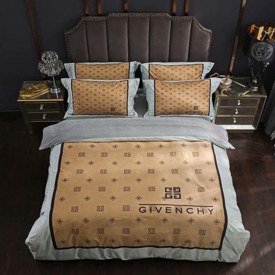 Givenchy Bedding Set - WinGear.shop-DN91910128