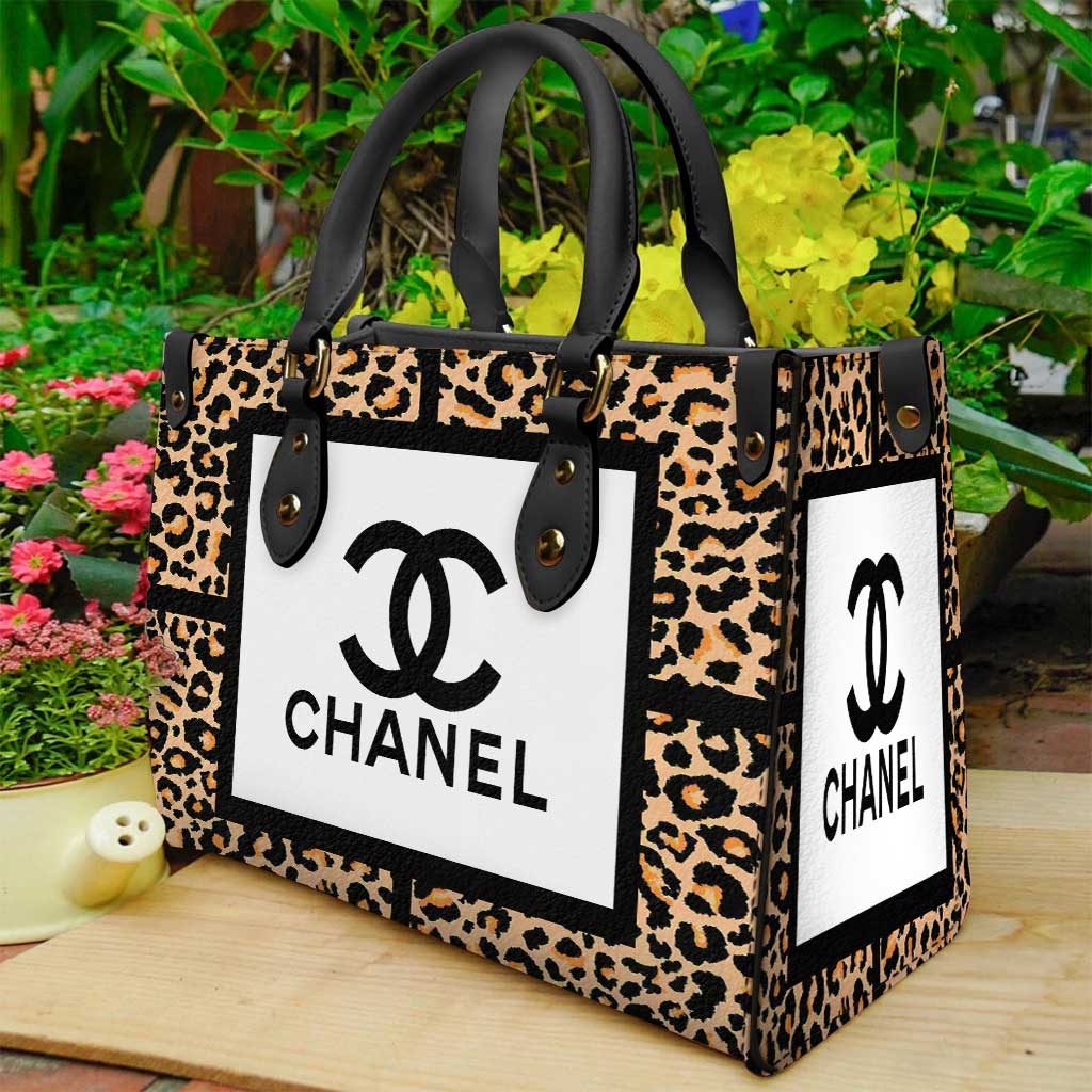 Chanel Women's Leather Handbag -WinGear.shop-CNHB_031