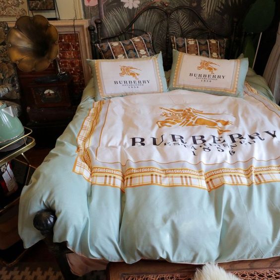 Burberry bedding set -WinGear.shop-BBRBDS37