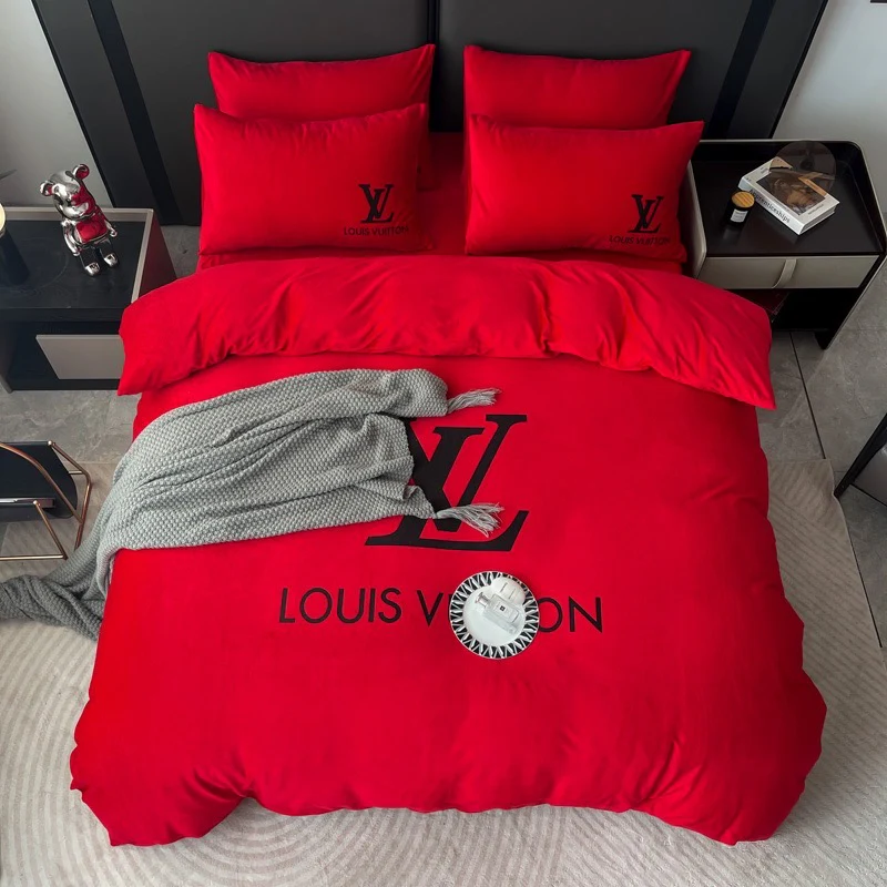 Louis Vuitton bedding set -WinGear.shop-LVBDS144