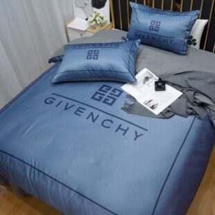 Givenchy Bedding Set - WinGear.shop-DN91910141