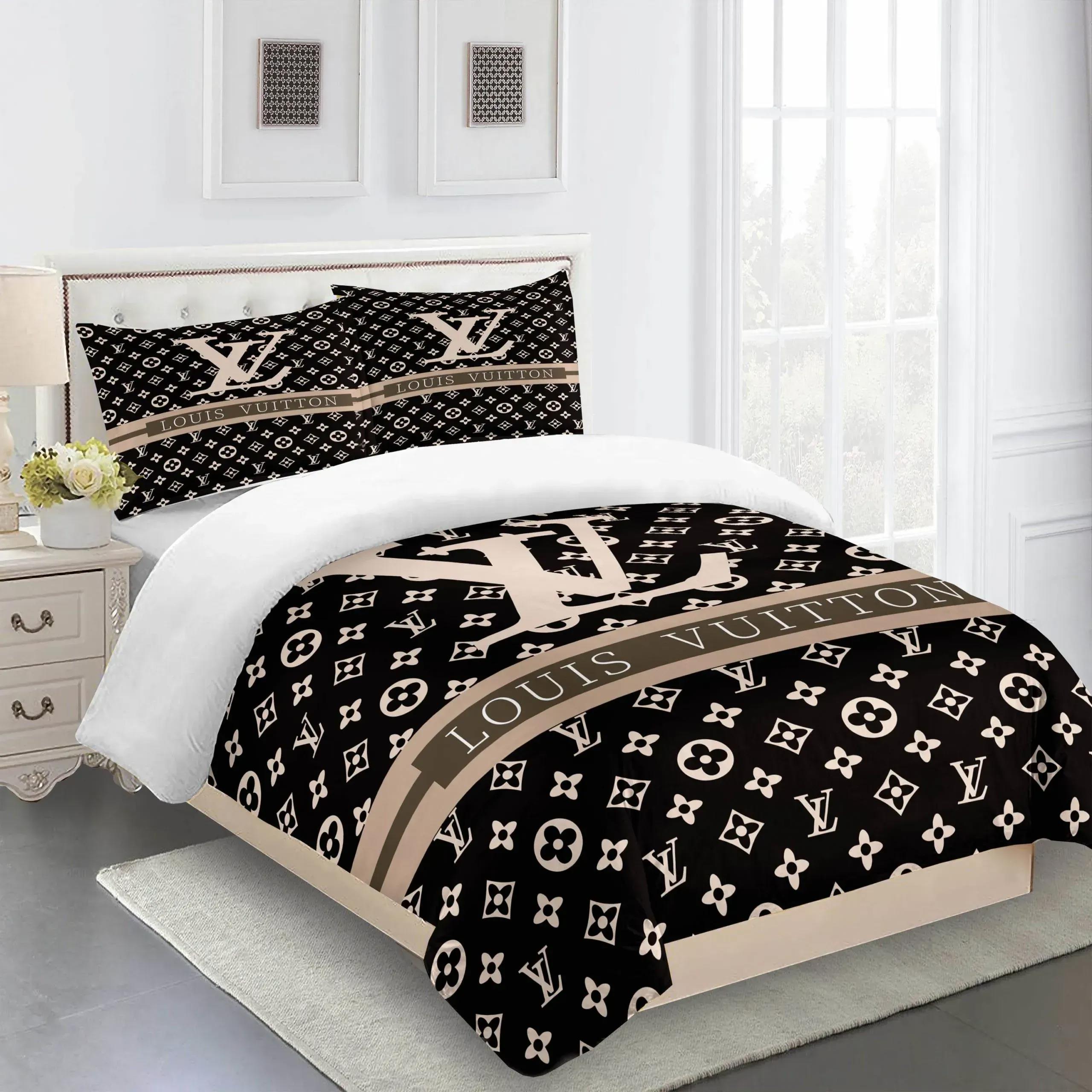 Louis Vuitton bedding set -WinGear.shop-LVBDS149