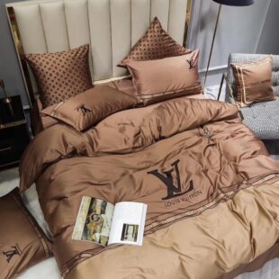 Louis Vuitton bedding set -WinGear.shop-LVBDS02